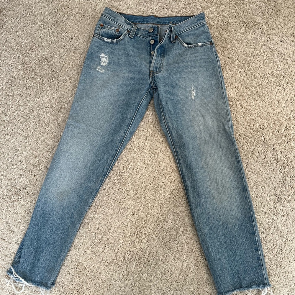 Levi’s 501 Cropped Jeans - Size 25 - Great used condition